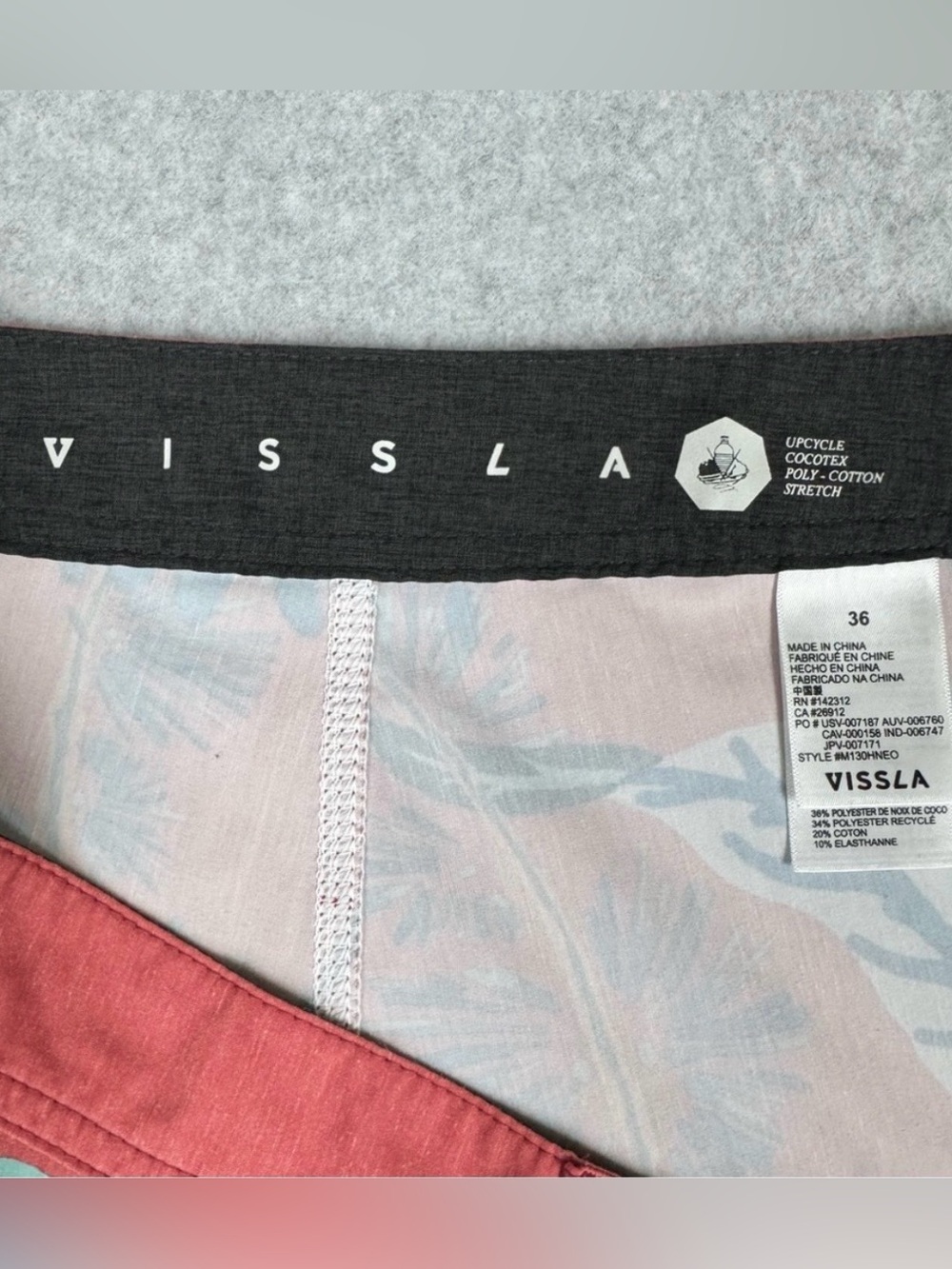VISSLA Red Coral Floral Men's Swim Board Shorts Swim Trunks Tropical Size 36 - Picture 2 of 14